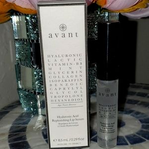Avant Skincare’s Hyaluronic Acid Replenishing Lip